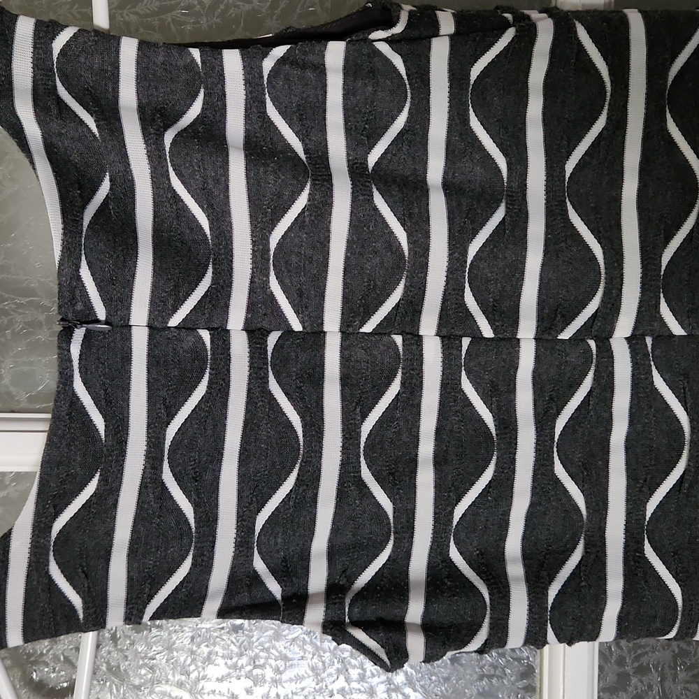 🇨🇦***Frank Lyman Design Grey and White Sheath Dress / Made in Canada - Picture 4 of 7